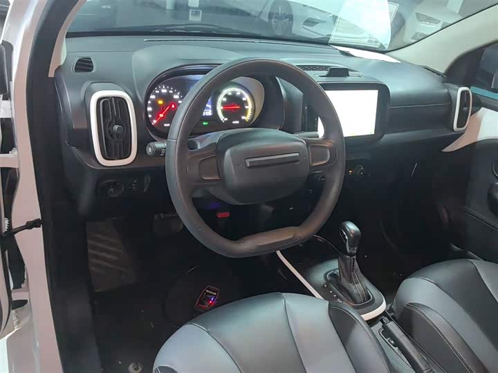 Фото 10 - Roewe Clever