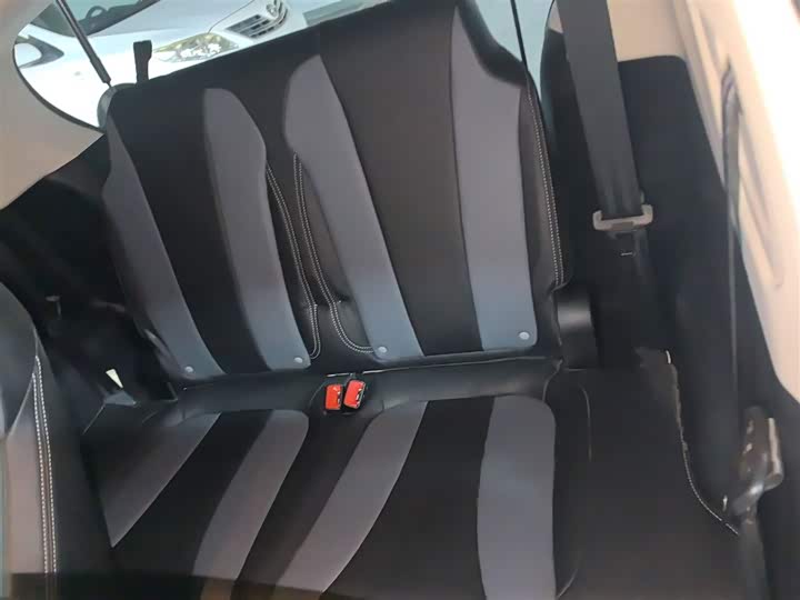 Фото 17 - Roewe Clever