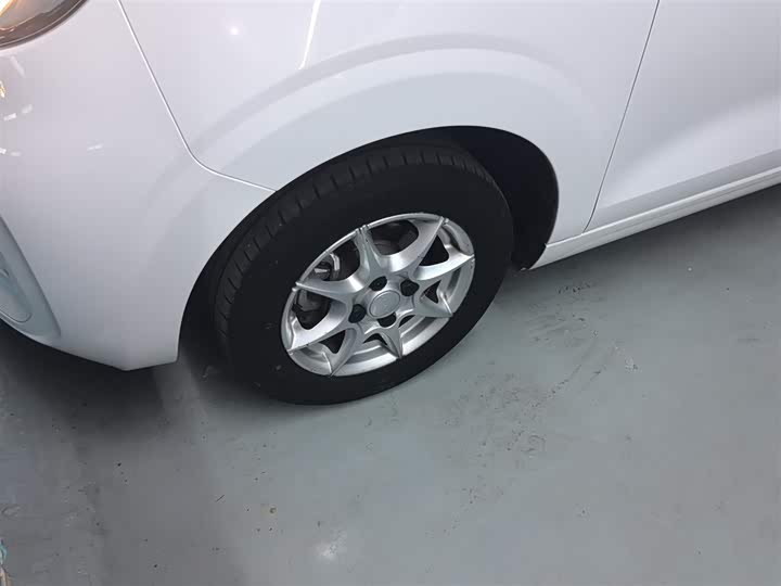 Фото 23 - Roewe Clever