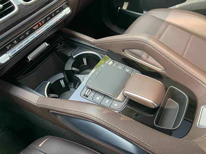 Фото 21 - Mercedes-Benz GLE-Class