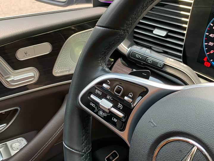 Фото 24 - Mercedes-Benz GLE-Class