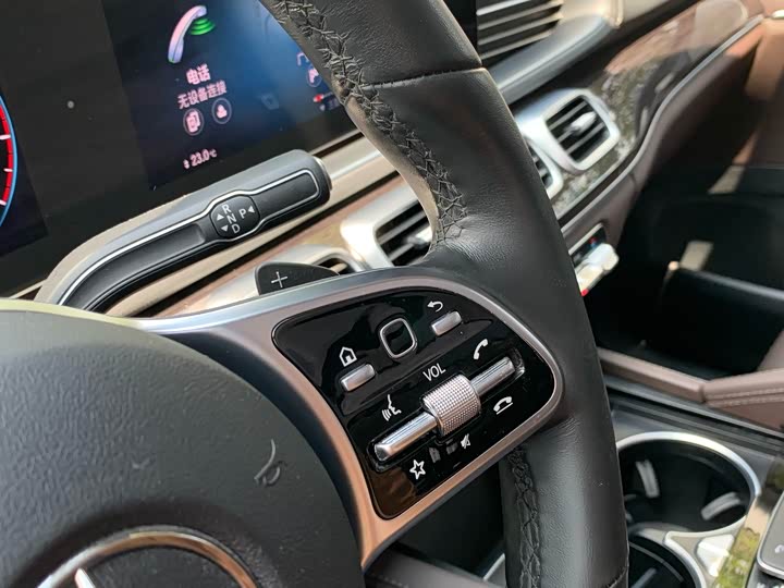 Фото 25 - Mercedes-Benz GLE-Class