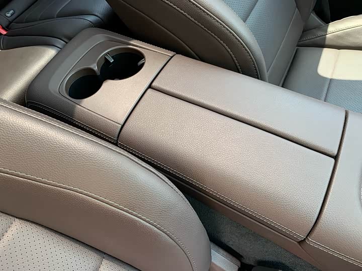 Фото 29 - Mercedes-Benz GLE-Class