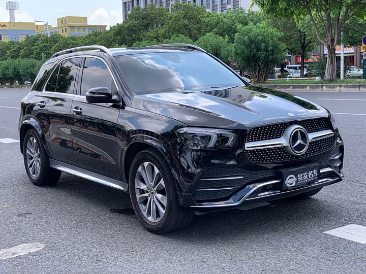 Фото 3 - Mercedes-Benz GLE-Class
