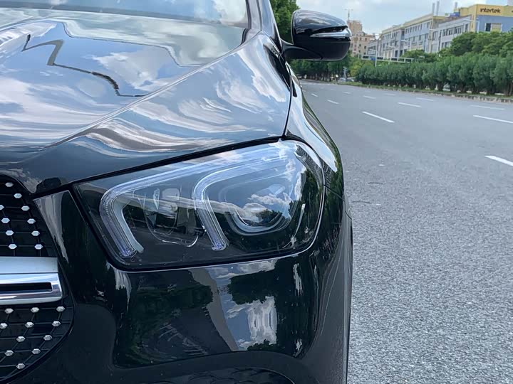 Фото 9 - Mercedes-Benz GLE-Class