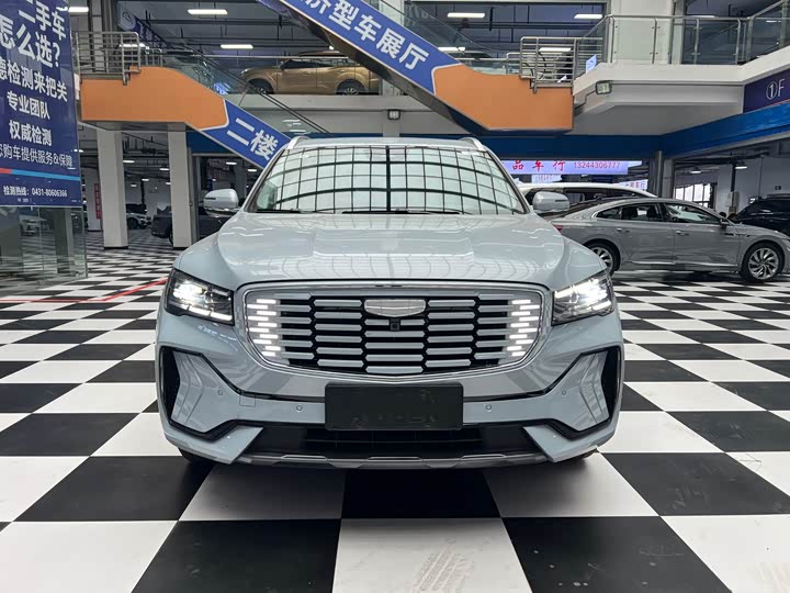 Фото 2 - Geely Monjaro