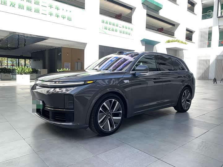 Фото 1 - LiXiang L7