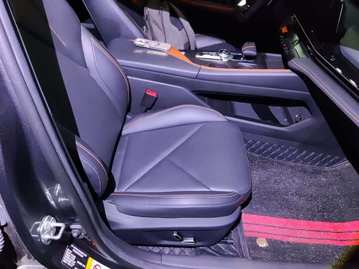 Фото 25 - Changan UNI-V