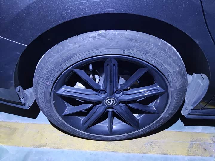 Фото 26 - Changan UNI-V