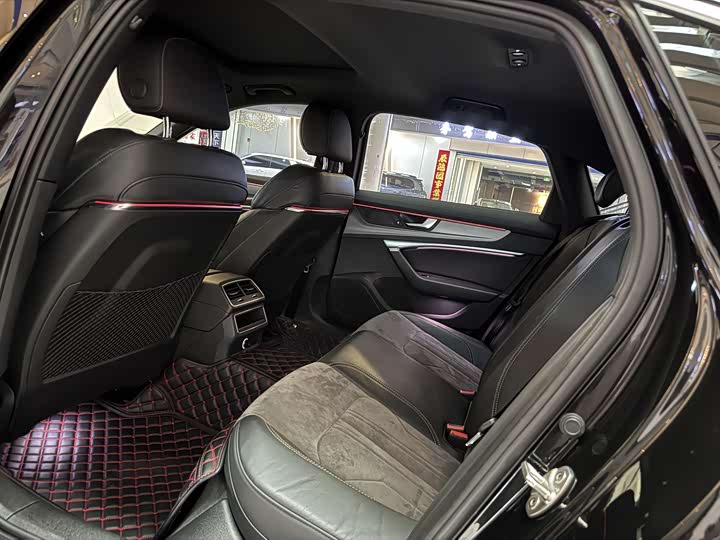 Фото 7 - Audi A6L