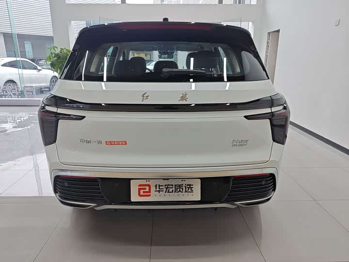 Фото 4 - Hongqi HS3 Hybrid
