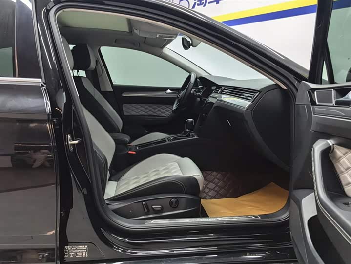 Фото 8 - Volkswagen Magotan