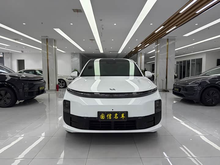 Фото 2 - LiXiang L6