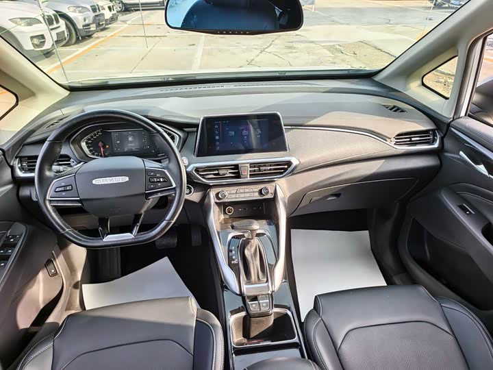 Фото 12 - Maxus G50