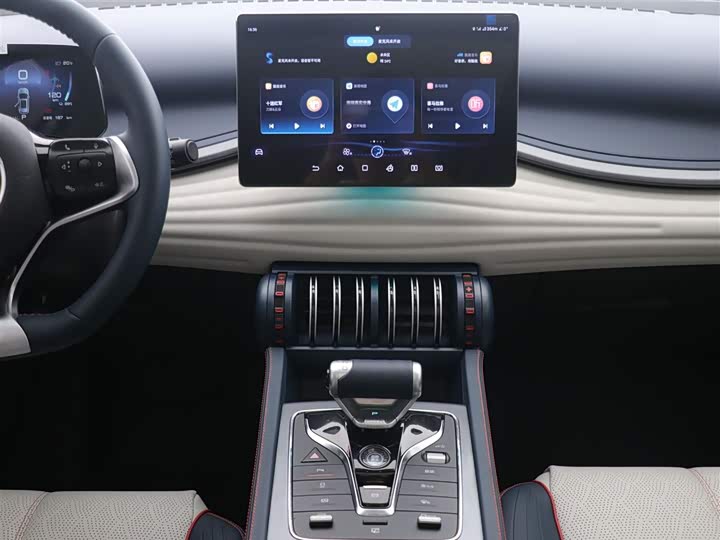 Фото 15 - BYD Yuan Plus