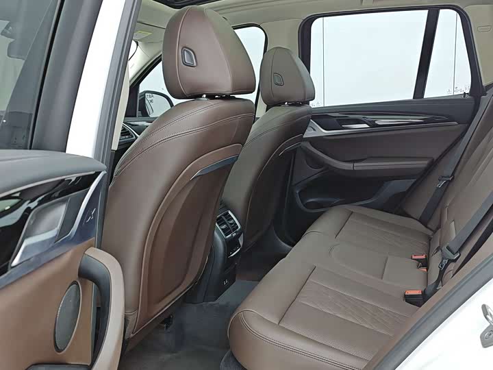 Фото 14 - BMW X3