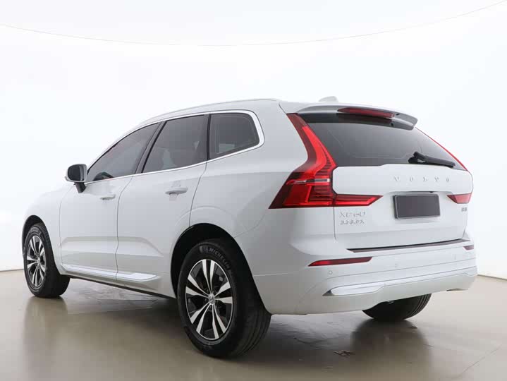 Фото 4 - Volvo XC60