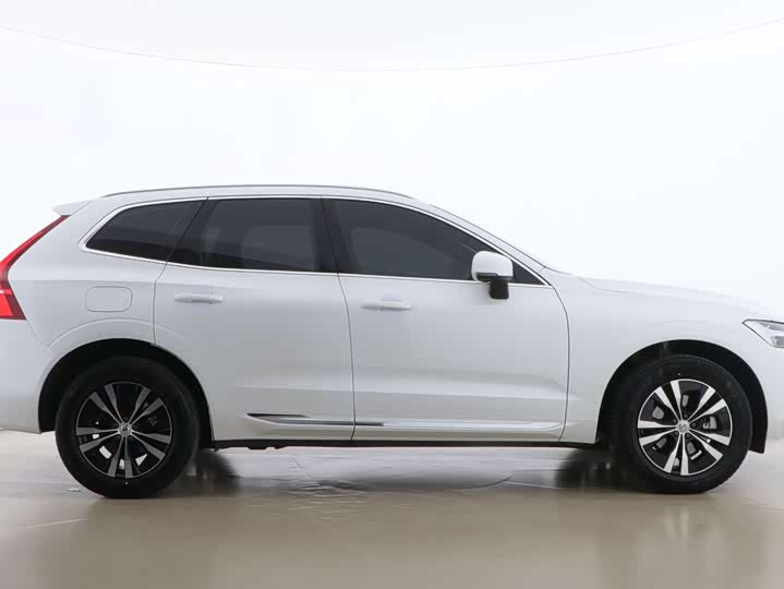 Фото 7 - Volvo XC60