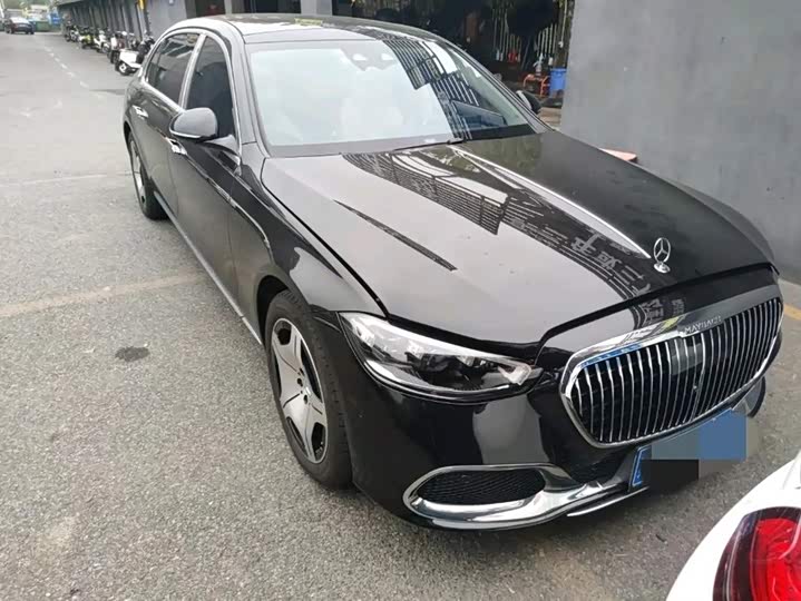 Фото 2 - Mercedes-Benz Maybach S-Class