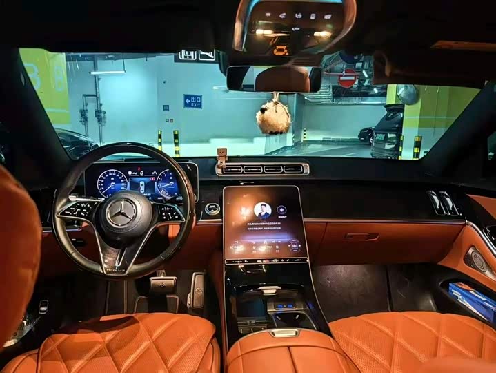 Фото 4 - Mercedes-Benz Maybach S-Class