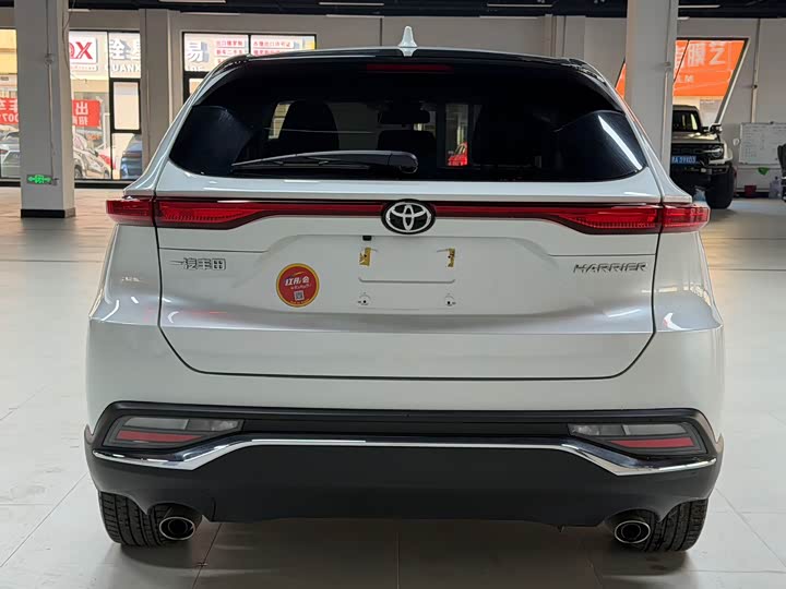 Фото 6 - Toyota Harrier