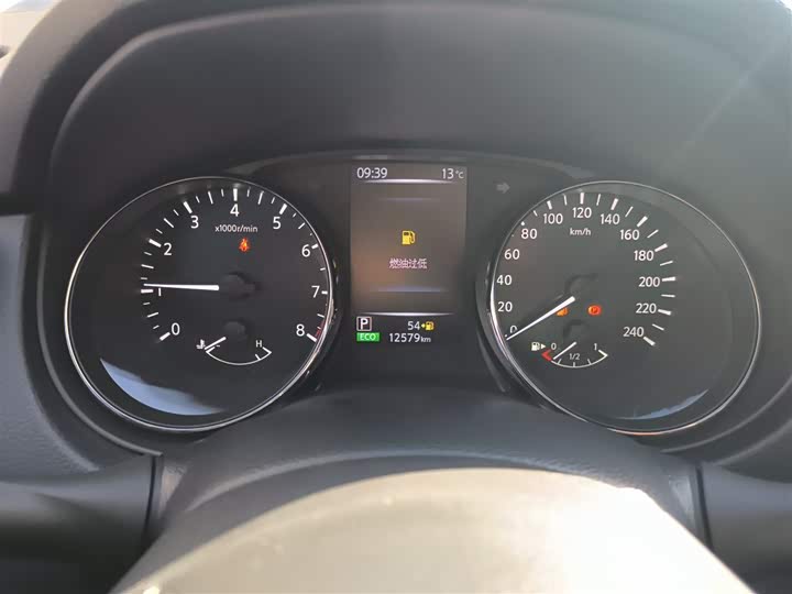 Фото 12 - Nissan X-Trail