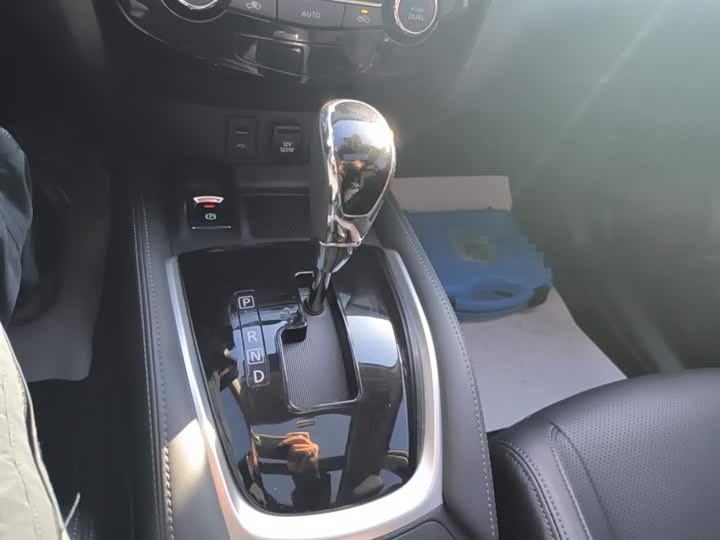 Фото 14 - Nissan X-Trail