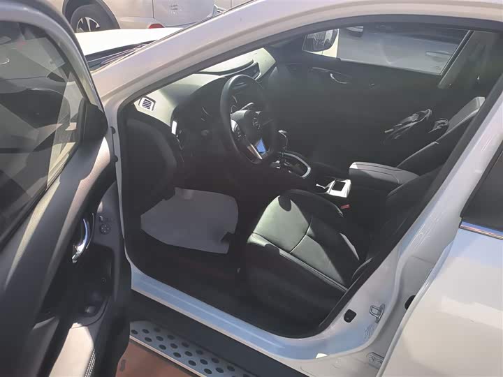 Фото 16 - Nissan X-Trail