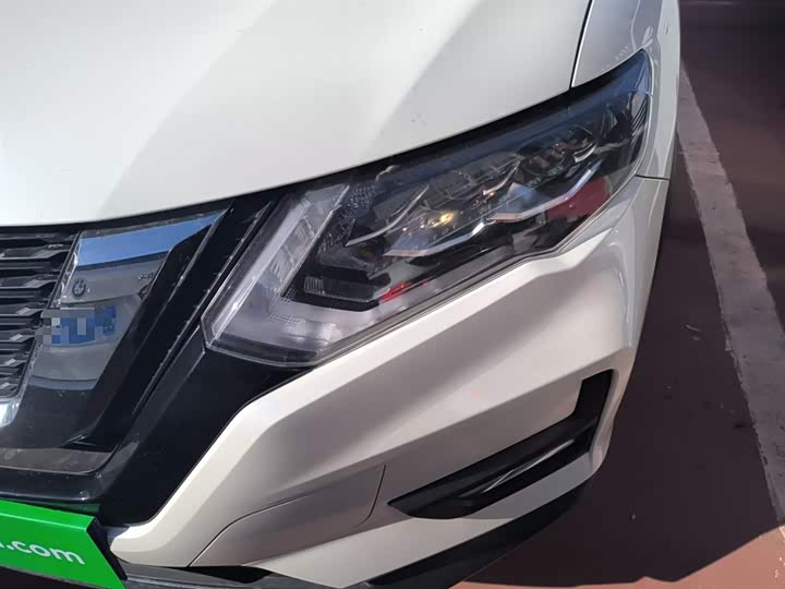 Фото 24 - Nissan X-Trail