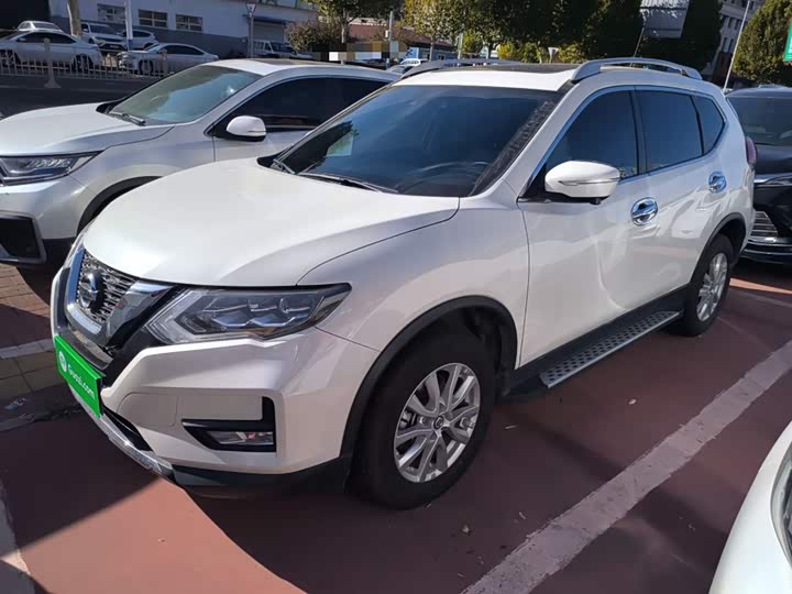 Фото 5 - Nissan X-Trail