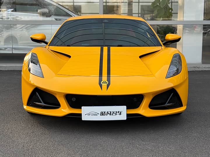 Фото 2 - Lotus Emira