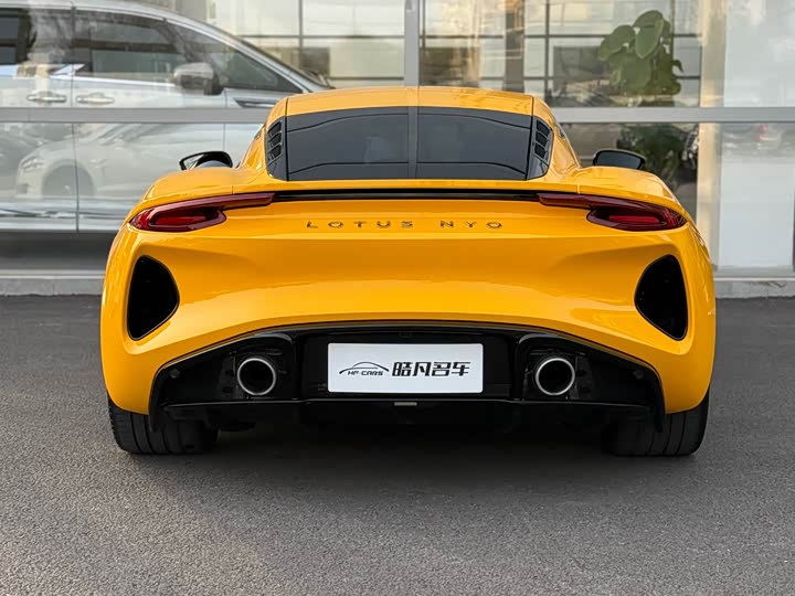 Фото 4 - Lotus Emira