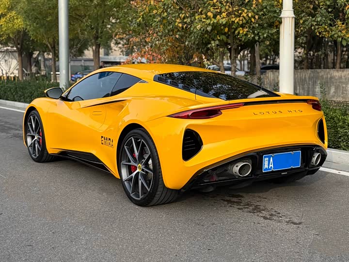 Фото 7 - Lotus Emira