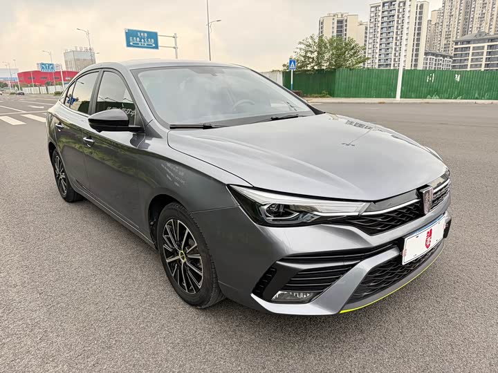 Фото 2 - Roewe i5