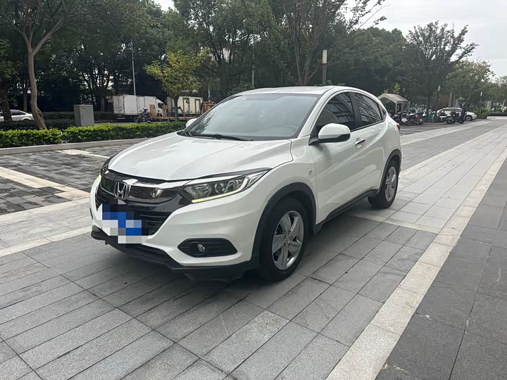Фото 2 - Honda Vezel