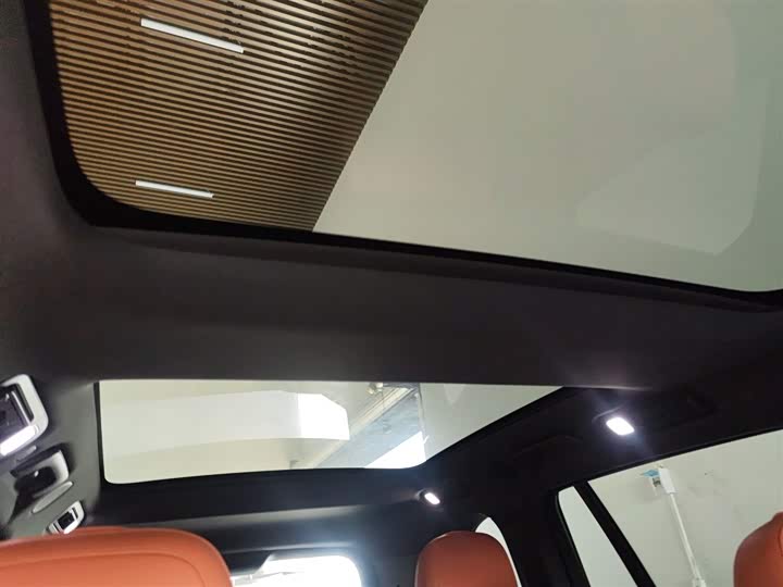 Фото 18 - LiXiang L8