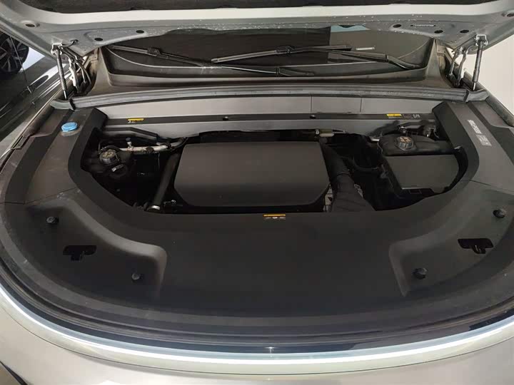 Фото 20 - LiXiang L8