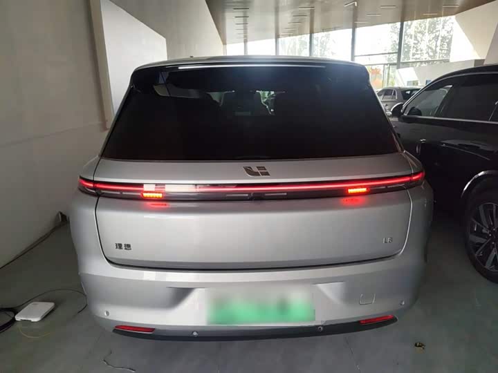 Фото 6 - LiXiang L8