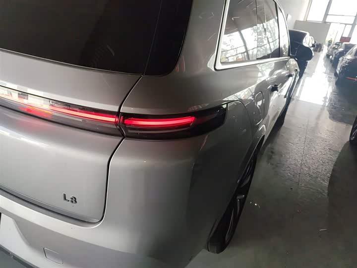 Фото 8 - LiXiang L8