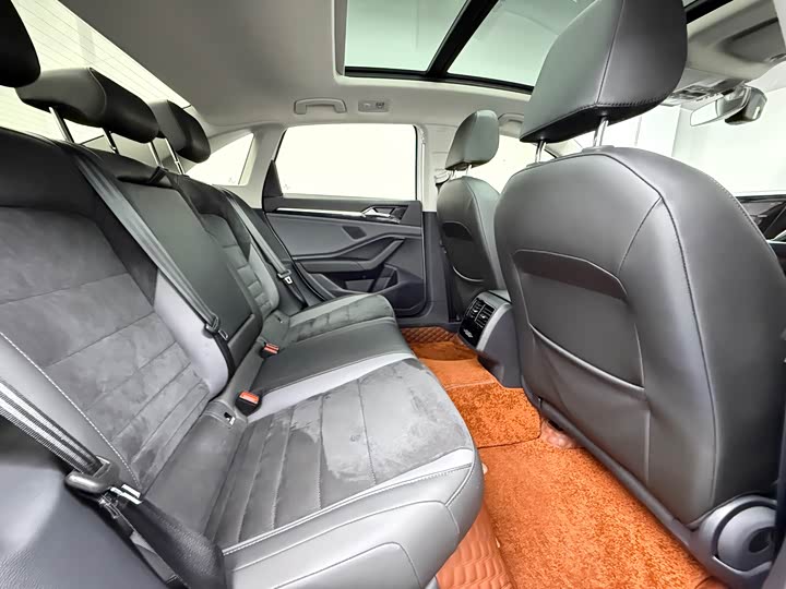 Фото 9 - Volkswagen Sagitar L