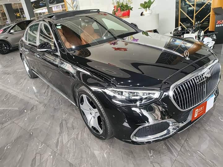 Фото 2 - Mercedes-Benz Maybach S-Class