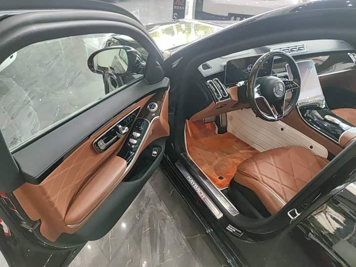 Фото 5 - Mercedes-Benz Maybach S-Class