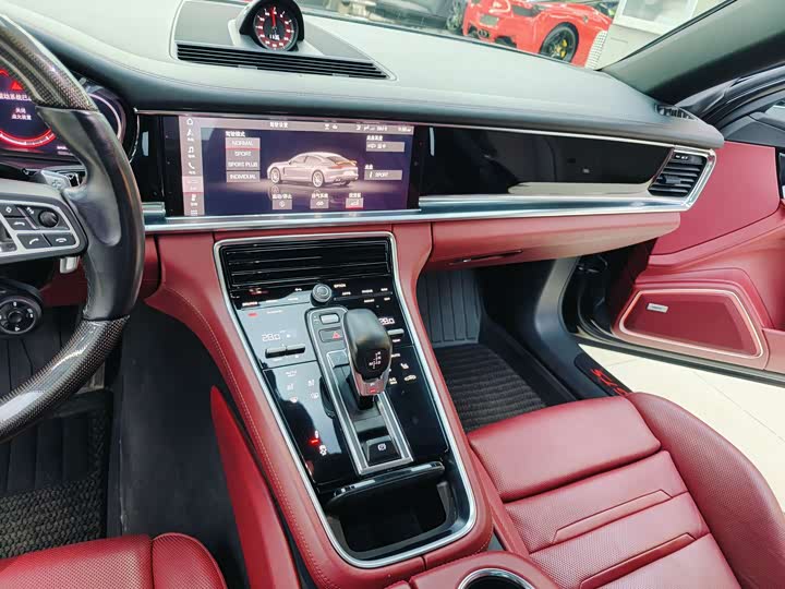 Фото 19 - Porsche Panamera