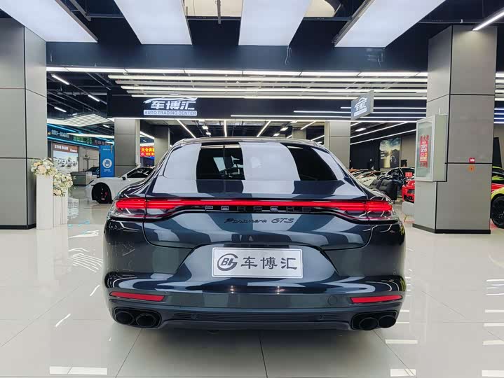 Фото 6 - Porsche Panamera