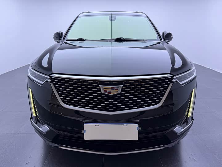 Фото 2 - Cadillac XT6
