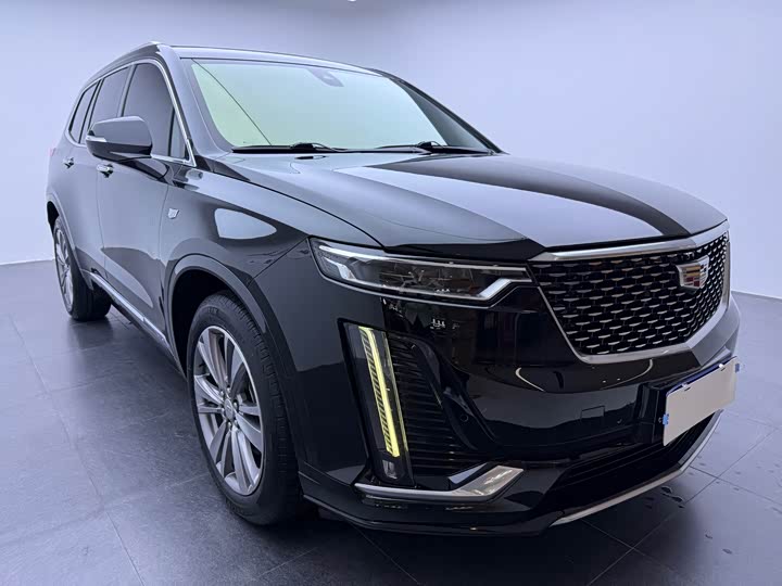 Фото 3 - Cadillac XT6