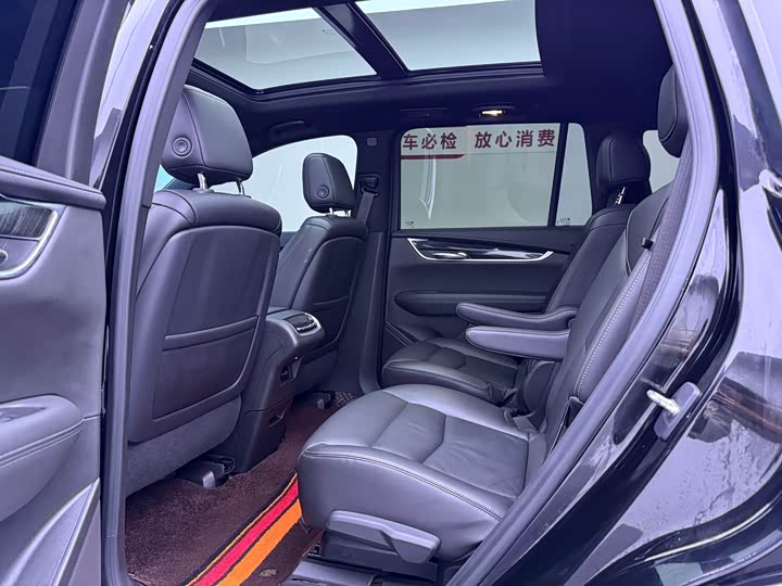 Фото 5 - Cadillac XT6