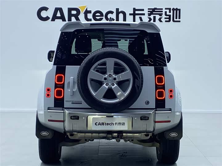 Фото 4 - Land Rover Defender