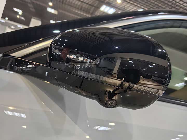 Фото 17 - Leapmotor C11