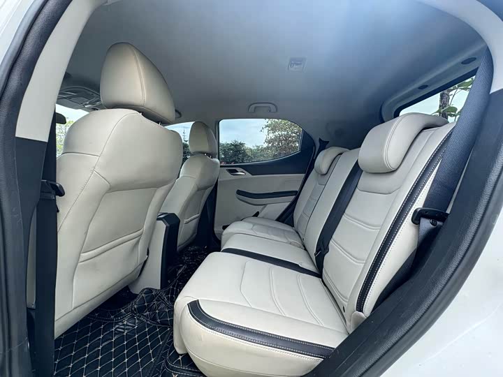 Фото 13 - BYD Yuan Pro